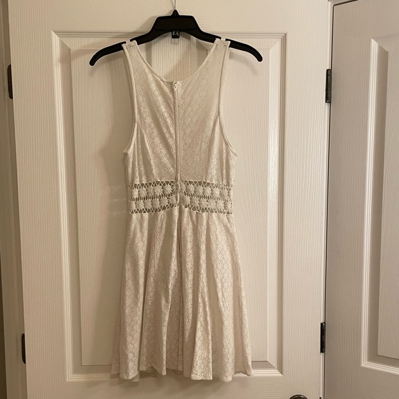 FREE PEOPLE Ivory Sleeveless Cut Out Daisy Dress - Picture 13 of 14